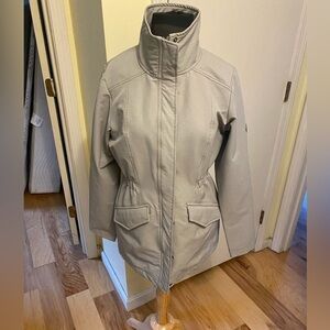 The North face womens windwall lightweight jacket medium